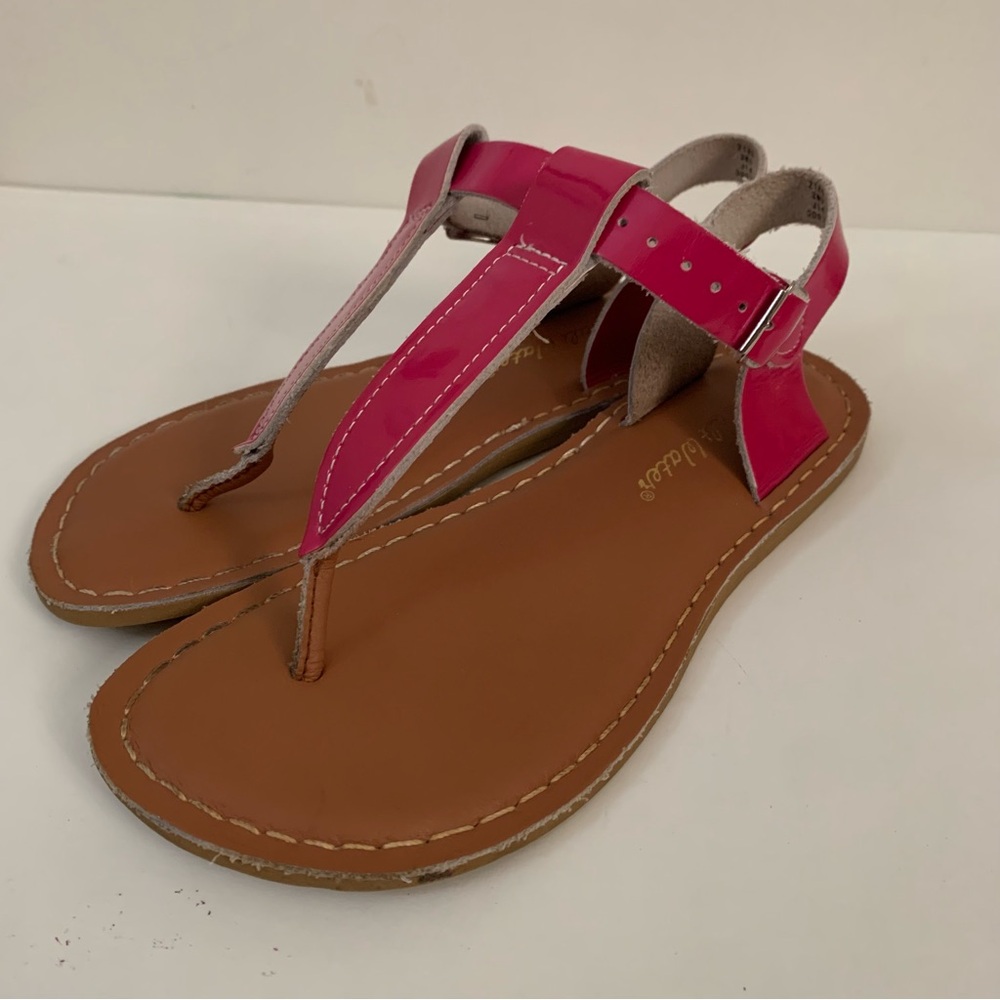 Saltwater sandals sz women’s 5